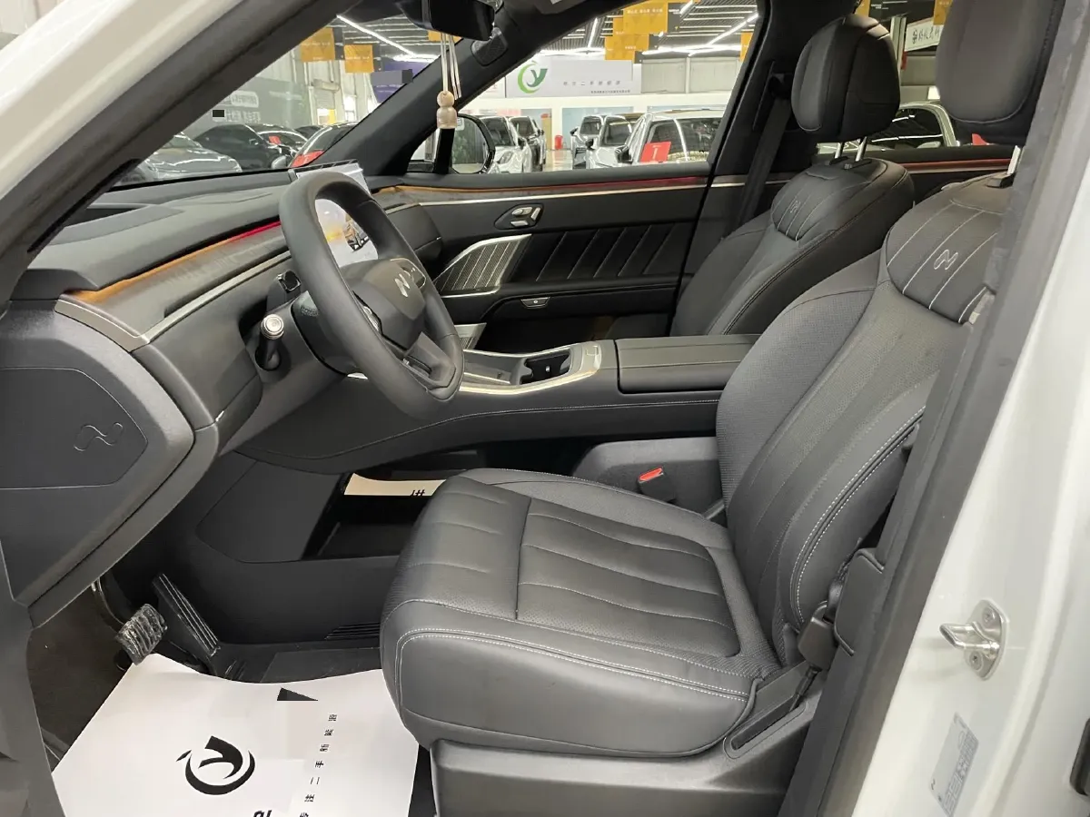 2025 ONVO L90 BEV,autocango,china used car exporter,china ev exporter,chinese used car exporter,chinese used ev exporter