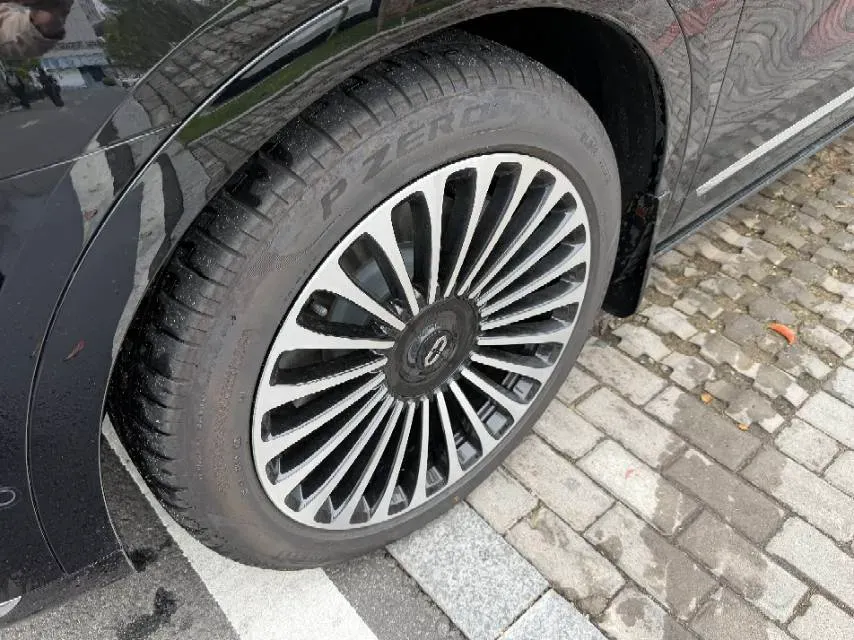 2025 AITO AITO M9 REEV 160HP REEV 52KWH,autocango,china used car exporter,china ev exporter,chinese used car exporter,chinese used ev exporter