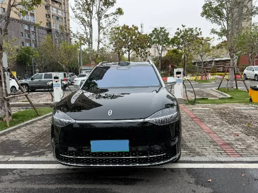 2025 AITO AITO M9 REEV 160HP REEV 52KWH,autocango,china used car exporter,china ev exporter,chinese used car exporter,chinese used ev exporter
