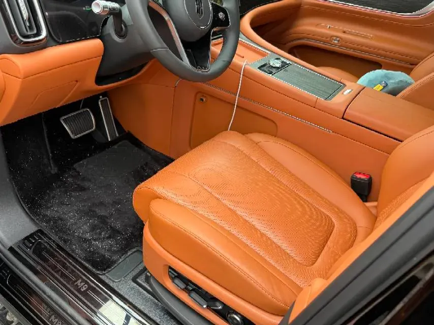 2025 AITO AITO M9 REEV 160HP REEV 52KWH,autocango,china used car exporter,china ev exporter,chinese used car exporter,chinese used ev exporter