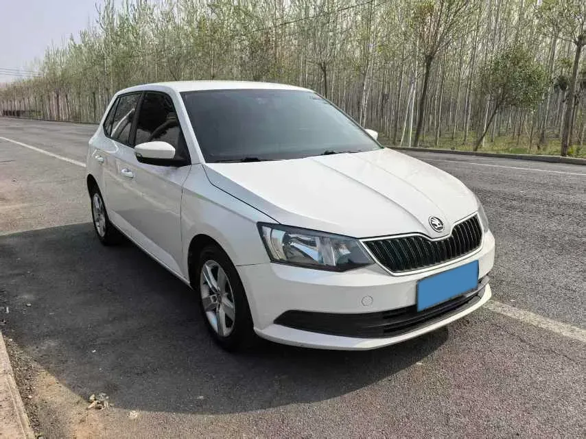 2017 Skoda Fabia 1.4L 90HP L4 6AT,autocango,china used car exporter,china ev exporter,chinese used car exporter,chinese used ev exporter