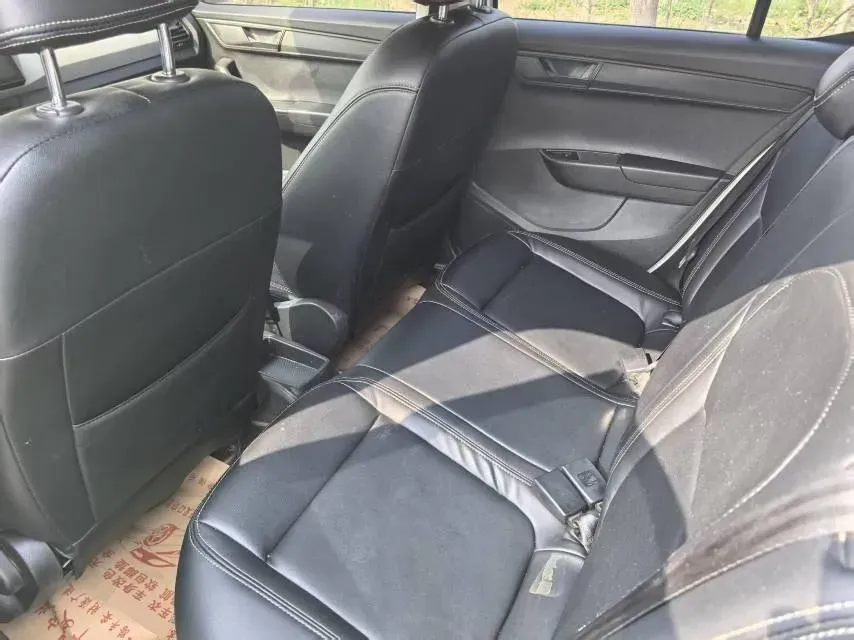 2017 Skoda Fabia 1.4L 90HP L4 6AT,autocango,china used car exporter,china ev exporter,chinese used car exporter,chinese used ev exporter