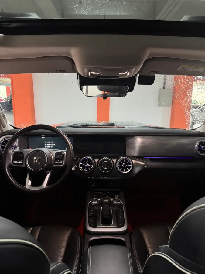 2023 Tank 300 2.0T 227HP L4 8AT,autocango,china used car exporter,china ev exporter,chinese used car exporter,chinese used ev exporter