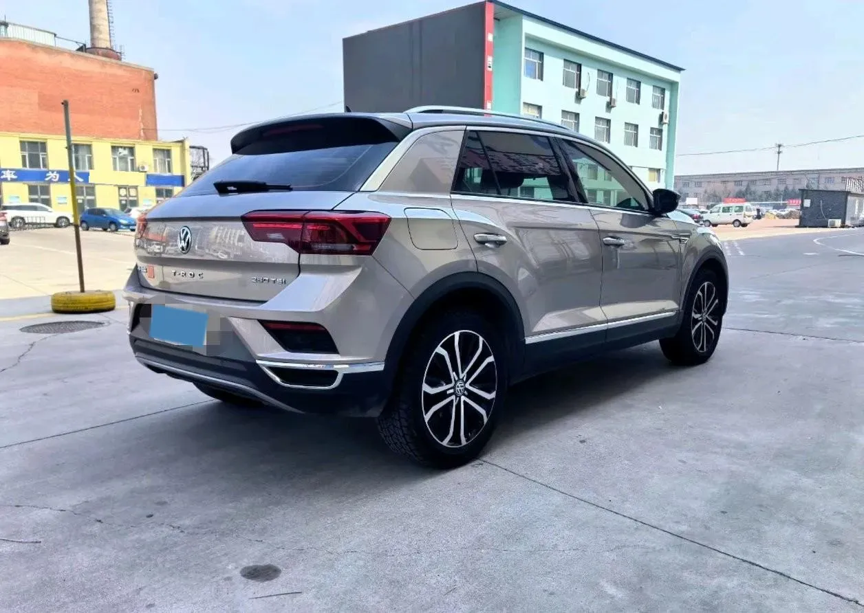 2022 Volkswagen T-Roc 1.4T 150HP L4 7DCT,autocango,china used car exporter,china ev exporter,chinese used car exporter,chinese used ev exporter