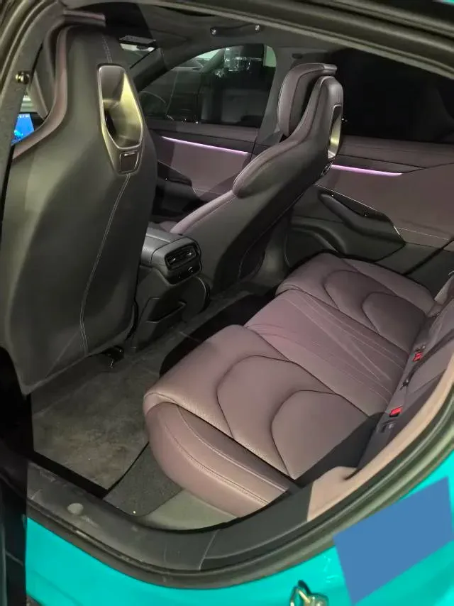 2024 MI SU7 BEV 73.6KWH,autocango,china used car exporter,china ev exporter,chinese used car exporter,chinese used ev exporter