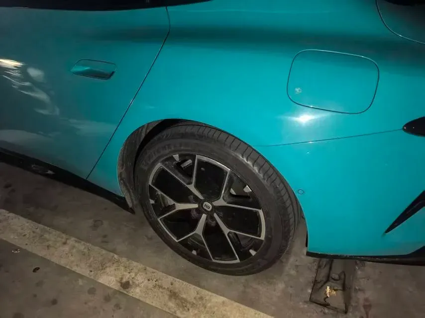 2024 MI SU7 BEV 73.6KWH,autocango,china used car exporter,china ev exporter,chinese used car exporter,chinese used ev exporter