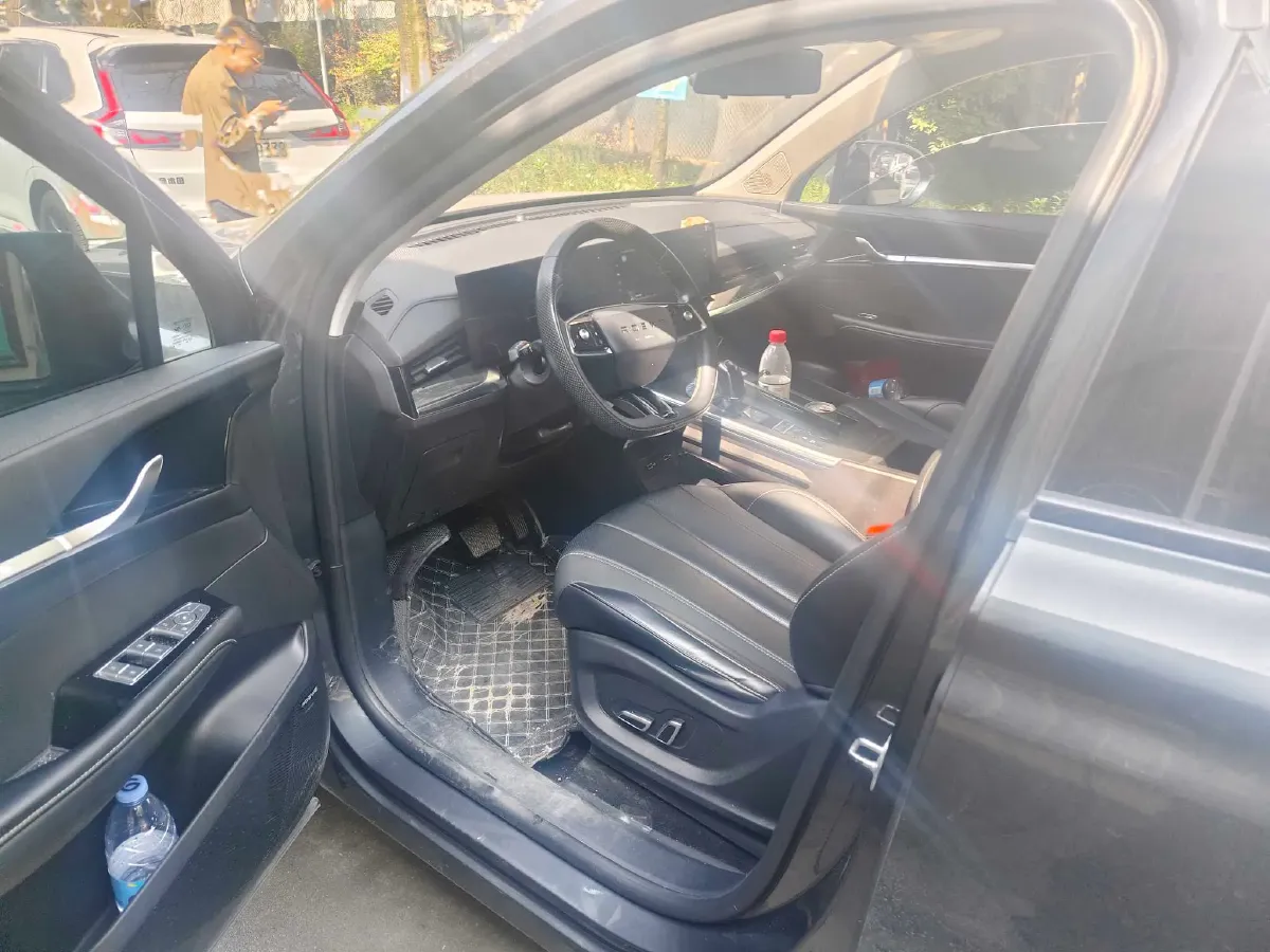 2022 Roewe RX5 MAX 1.5T 181HP L4 6AT,autocango,china used car exporter,china ev exporter,chinese used car exporter,chinese used ev exporter