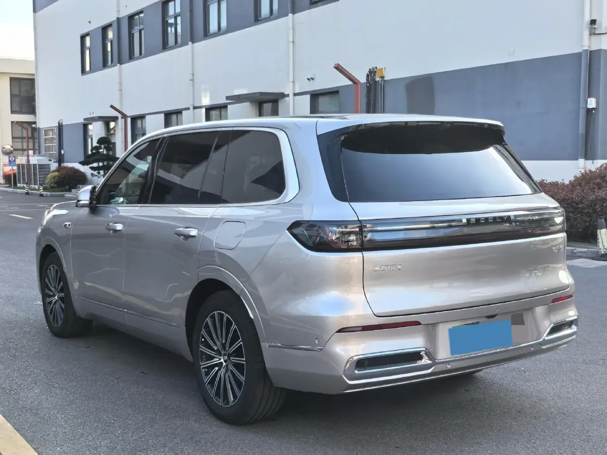 2025 Volkswagen Tiguan L 2.0T 220HP L4 7DCT,autocango,china used car exporter,china ev exporter,chinese used car exporter,chinese used ev exporter