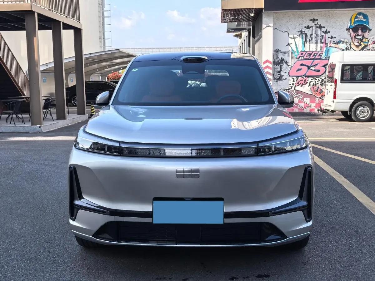 2025 Volkswagen Tiguan L 2.0T 220HP L4 7DCT,autocango,china used car exporter,china ev exporter,chinese used car exporter,chinese used ev exporter