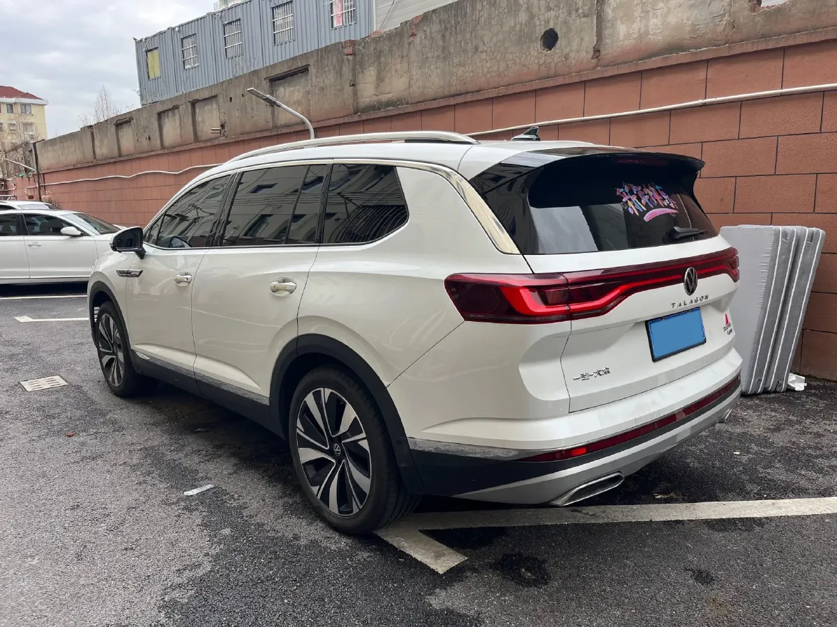 2023 Volkswagen Talagon 2.0T 220HP L4 7DCT,autocango,china used car exporter,china ev exporter,chinese used car exporter,chinese used ev exporter