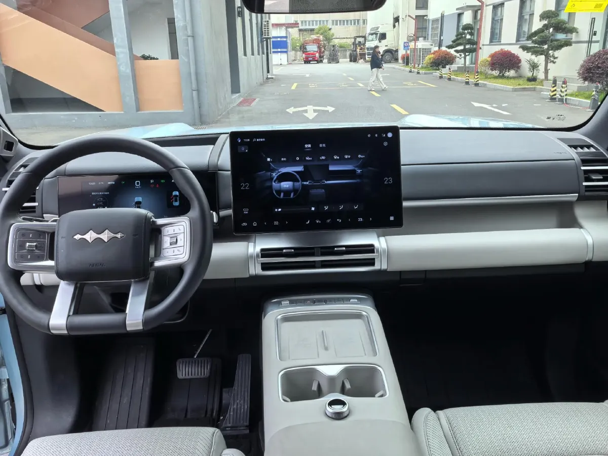 2025 FangChengBao Tai 7 1.5T 156HP L4 E-CVT PHEV,autocango,china used car exporter,china ev exporter,chinese used car exporter,chinese used ev exporter