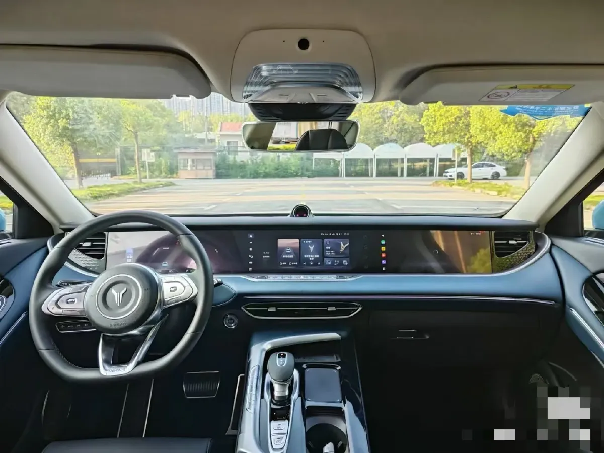 2021 Voyah FREE Range Extended 109HP REEV 33KWH,autocango,china used car exporter,china ev exporter,chinese used car exporter,chinese used ev exporter