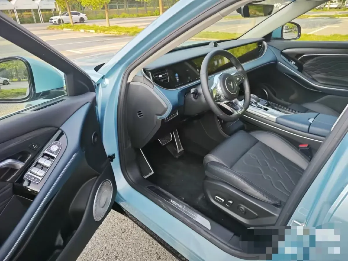 2021 Voyah FREE Range Extended 109HP REEV 33KWH,autocango,china used car exporter,china ev exporter,chinese used car exporter,chinese used ev exporter