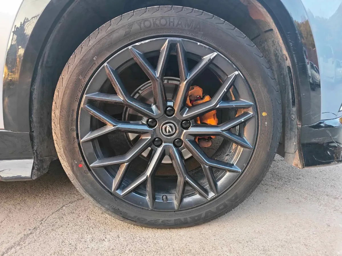 2022 ChangAn UNI-T 1.5T 188HP L4 7DCT,autocango,china used car exporter,china ev exporter,chinese used car exporter,chinese used ev exporter