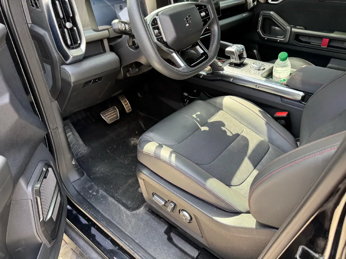 2023 Jetour Traveller 2.0T 254HP L4 8AT,autocango,china used car exporter,china ev exporter,chinese used car exporter,chinese used ev exporter