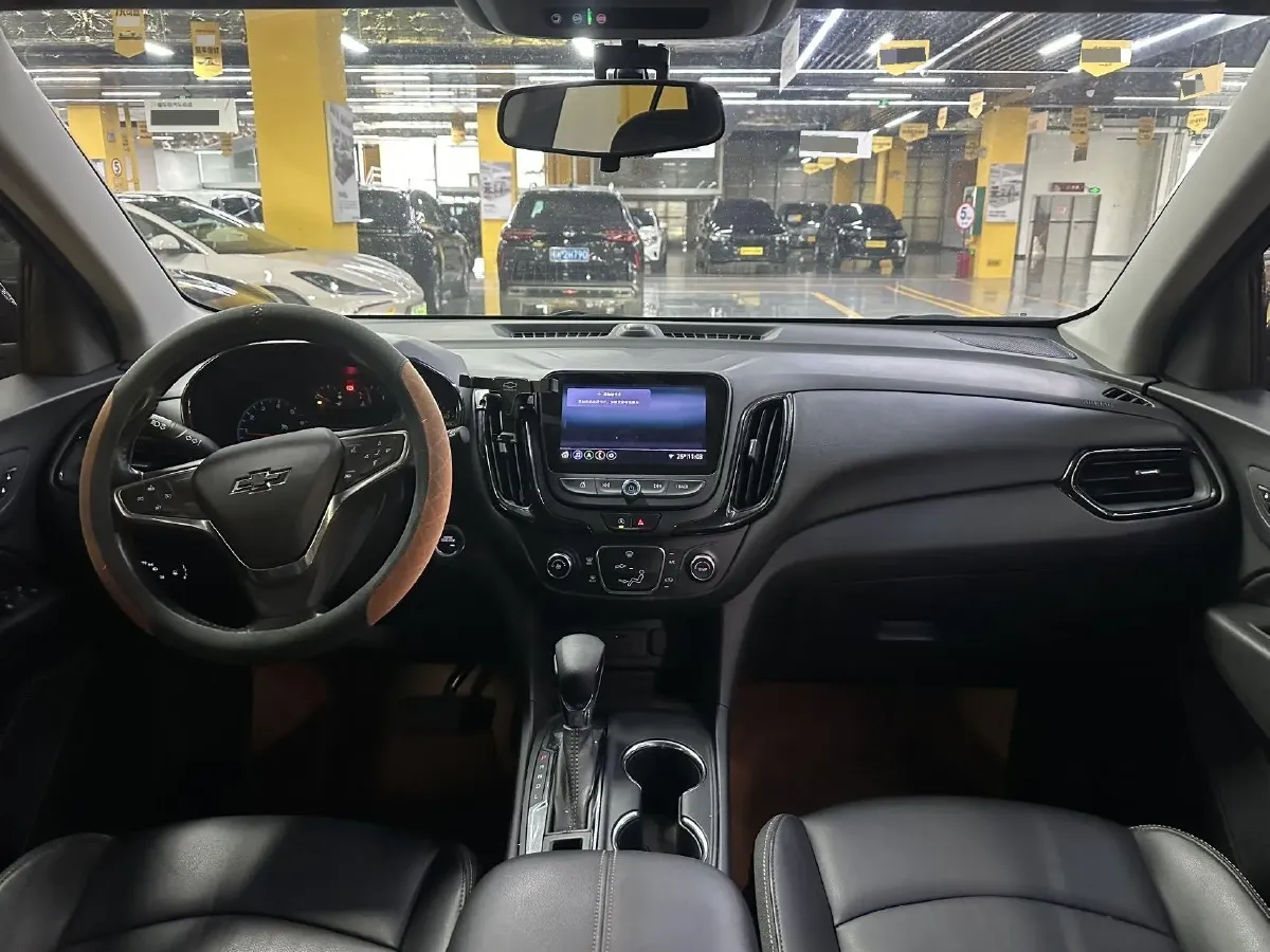 2022 Chevrolet Equinox 1.5T 169HP L4 6AT,autocango,china used car exporter,china ev exporter,chinese used car exporter,chinese used ev exporter