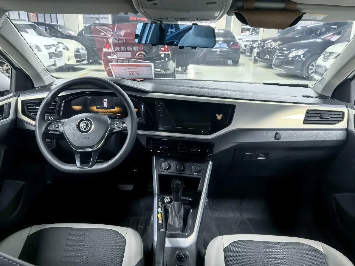 2023 Volkswagen Polo 1.5L 113HP L4 6AT,autocango,china used car exporter,china ev exporter,chinese used car exporter,chinese used ev exporter