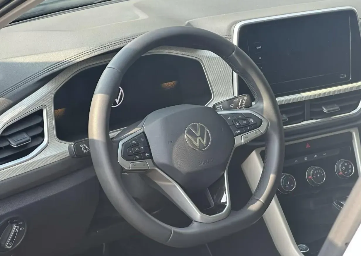 2023 Volkswagen T-Roc 1.4T 150HP L4 7DCT,autocango,china used car exporter,china ev exporter,chinese used car exporter,chinese used ev exporter