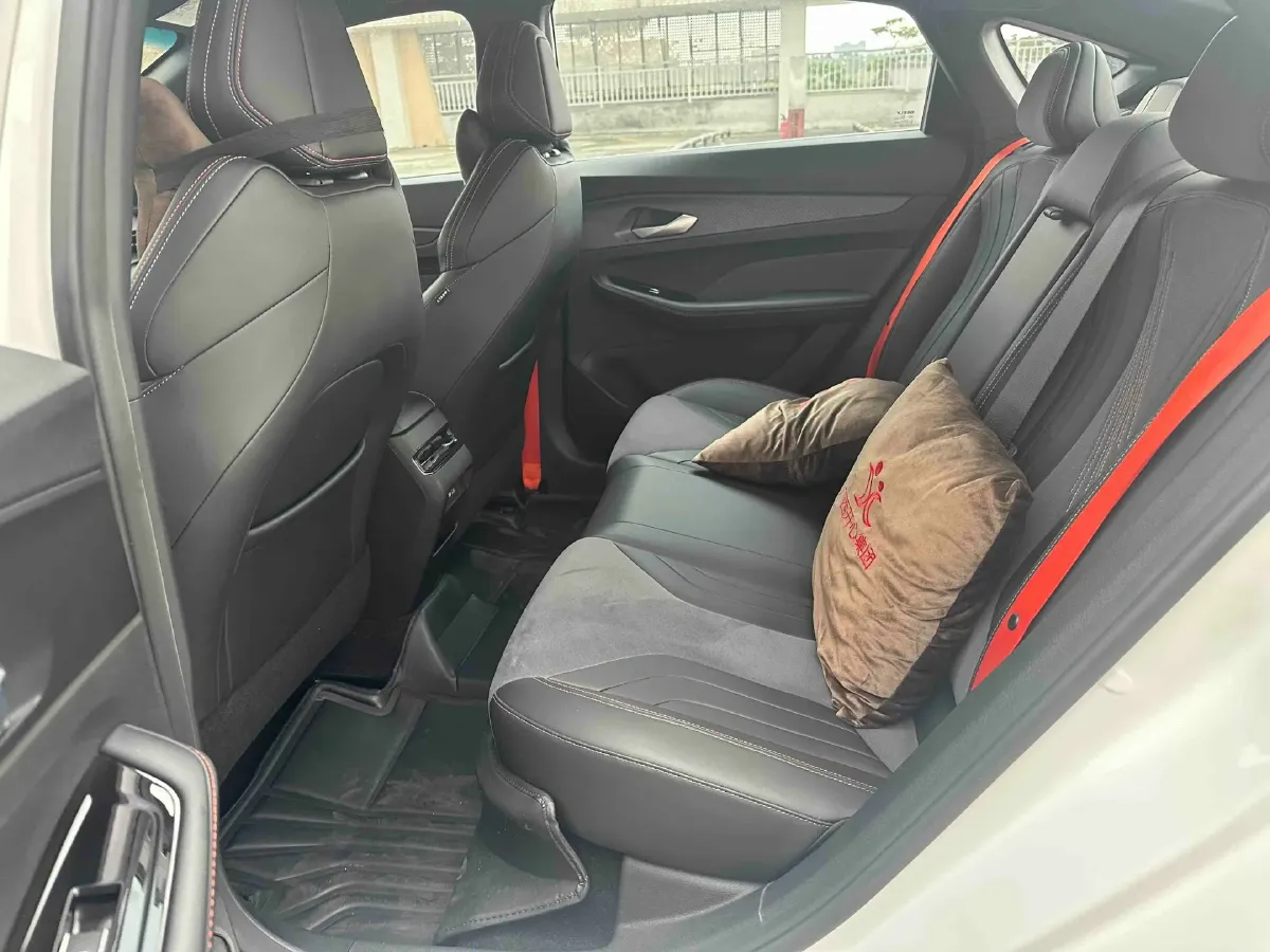 2022 Geely Binray 1.5T 181HP L4 7DCT,autocango,china used car exporter,china ev exporter,chinese used car exporter,chinese used ev exporter