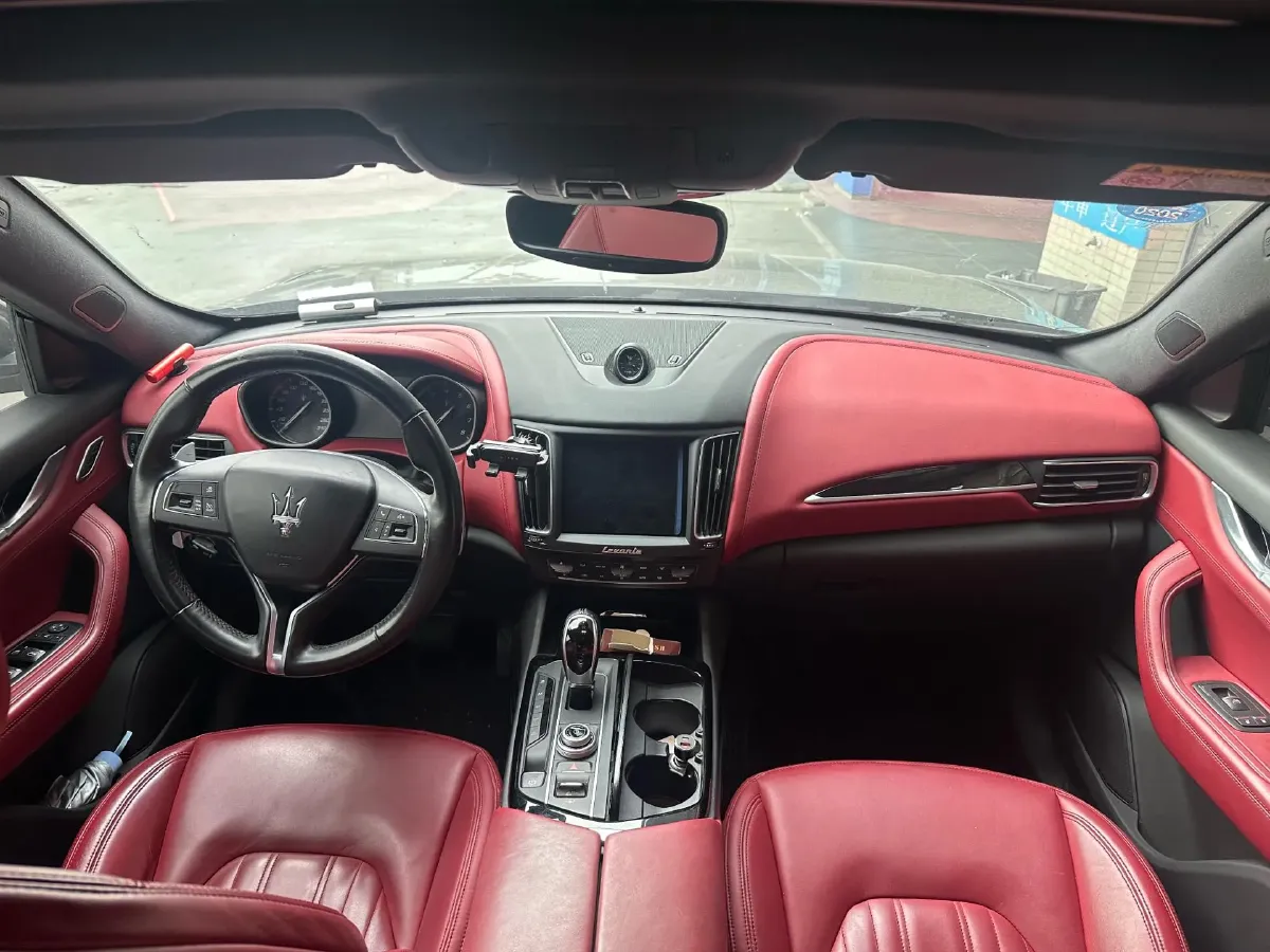 2018 Maserati Levante 3.0T 350HP V6 8AT,autocango,china used car exporter,china ev exporter,chinese used car exporter,chinese used ev exporter