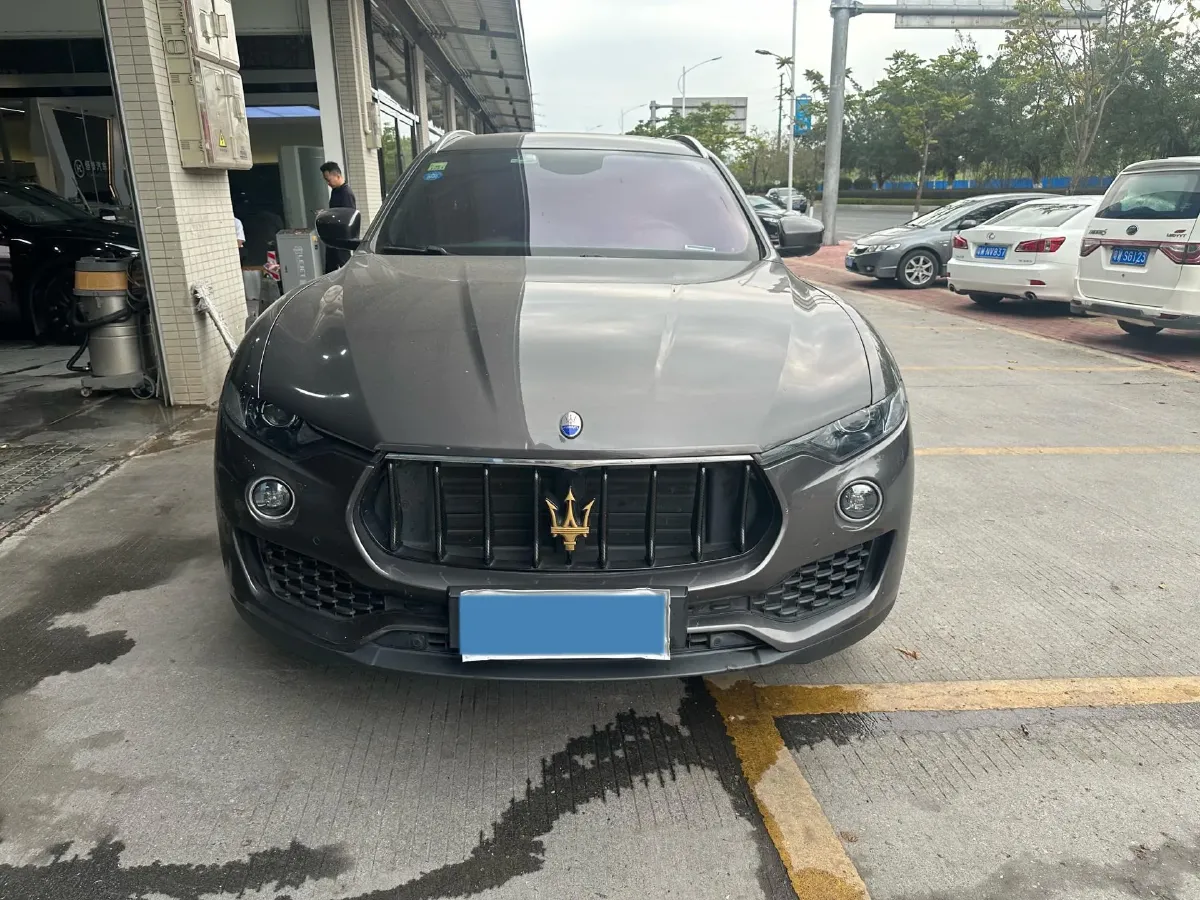 2018 Maserati Levante 3.0T 350HP V6 8AT,autocango,china used car exporter,china ev exporter,chinese used car exporter,chinese used ev exporter