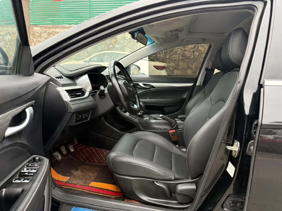 2019 Geely Emgrand 1.5L 109HP L4 5MT,autocango,china used car exporter,china ev exporter,chinese used car exporter,chinese used ev exporter