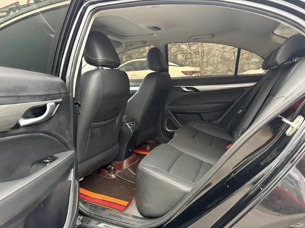 2019 Geely Emgrand 1.5L 109HP L4 5MT,autocango,china used car exporter,china ev exporter,chinese used car exporter,chinese used ev exporter