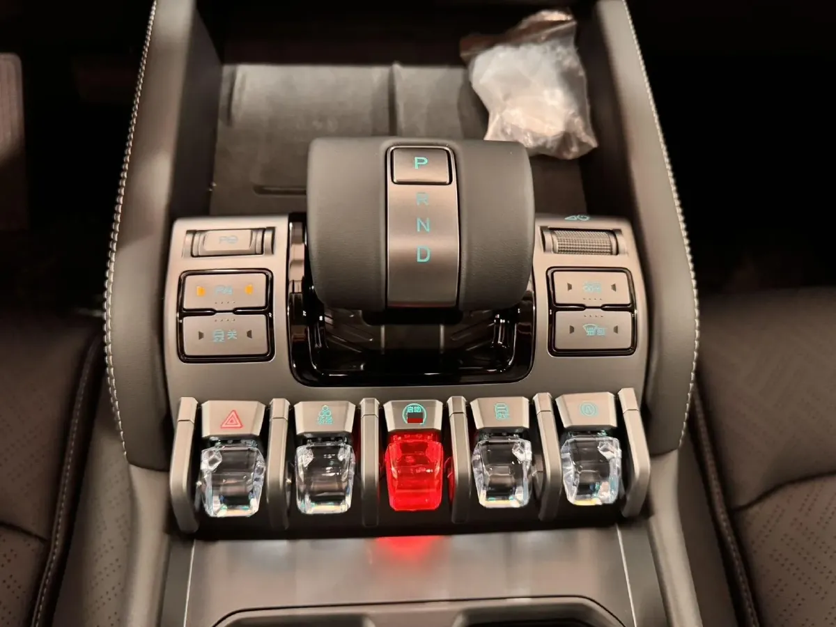 2025 FangChengBao Tai 3 BEV,autocango,china used car exporter,china ev exporter,chinese used car exporter,chinese used ev exporter