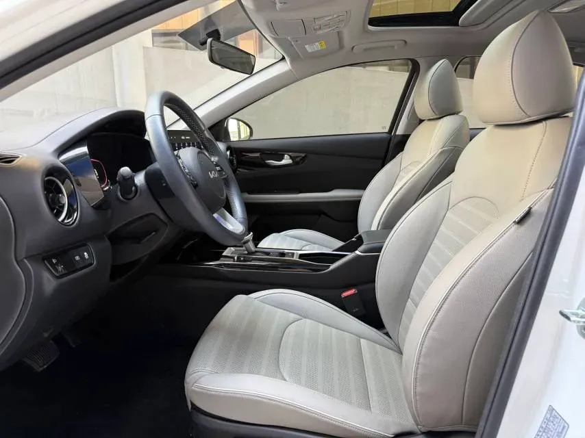 2023 Kia K3 1.5L 115HP L4 CVT,autocango,china used car exporter,china ev exporter,chinese used car exporter,chinese used ev exporter