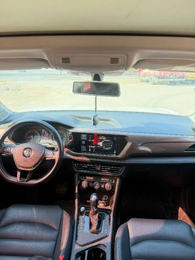 2019 MINI MINI 1.5T 102HP L3 7DCT,autocango,china used car exporter,china ev exporter,chinese used car exporter,chinese used ev exporter