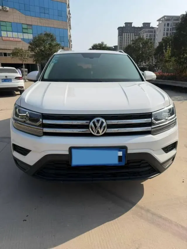 2019 MINI MINI 1.5T 102HP L3 7DCT,autocango,china used car exporter,china ev exporter,chinese used car exporter,chinese used ev exporter