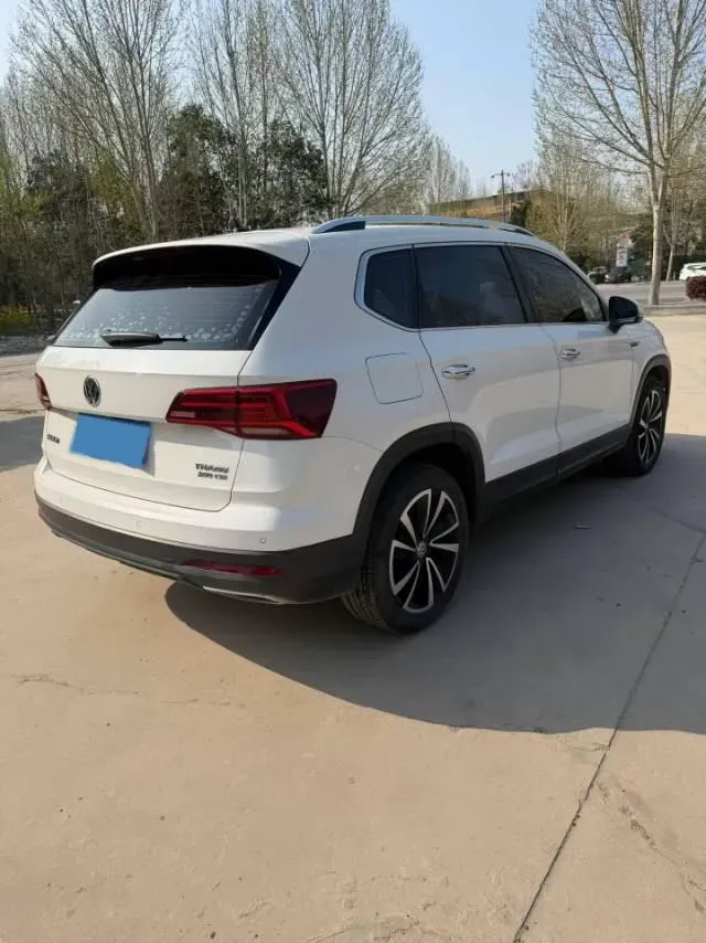 2019 MINI MINI 1.5T 102HP L3 7DCT,autocango,china used car exporter,china ev exporter,chinese used car exporter,chinese used ev exporter