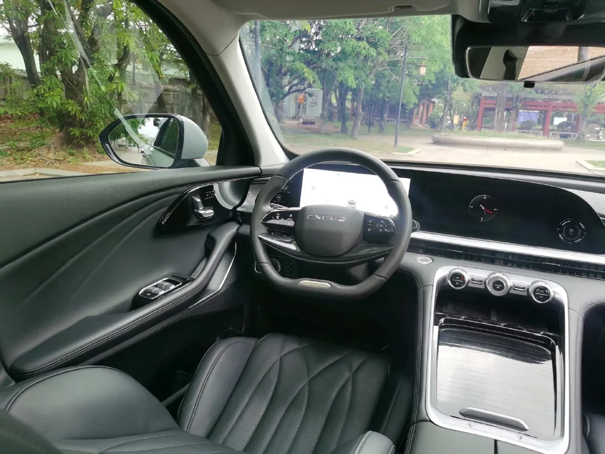 2023 Exceed RX 2.0T 261HP L4 7DCT,autocango,china used car exporter,china ev exporter,chinese used car exporter,chinese used ev exporter