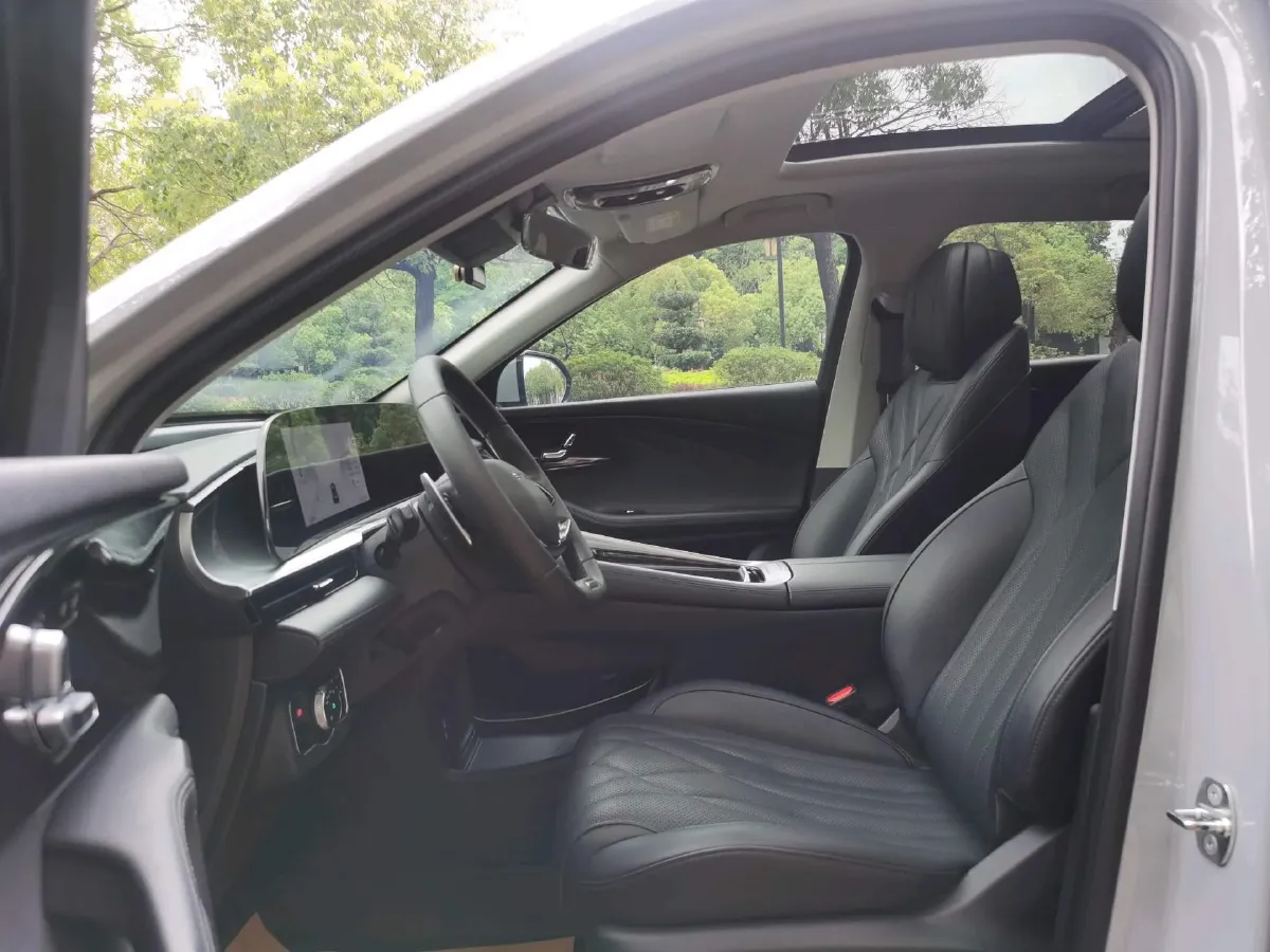 2023 Exceed RX 2.0T 261HP L4 7DCT,autocango,china used car exporter,china ev exporter,chinese used car exporter,chinese used ev exporter