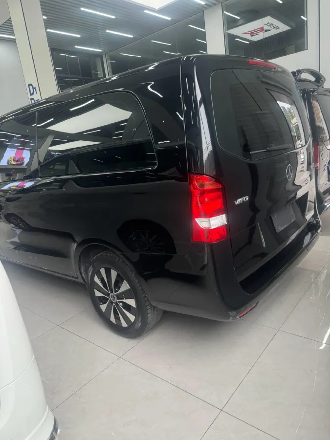 2023 Mercedes-Benz Vito 2.0T 211HP L4 9AT,autocango,china used car exporter,china ev exporter,chinese used car exporter,chinese used ev exporter