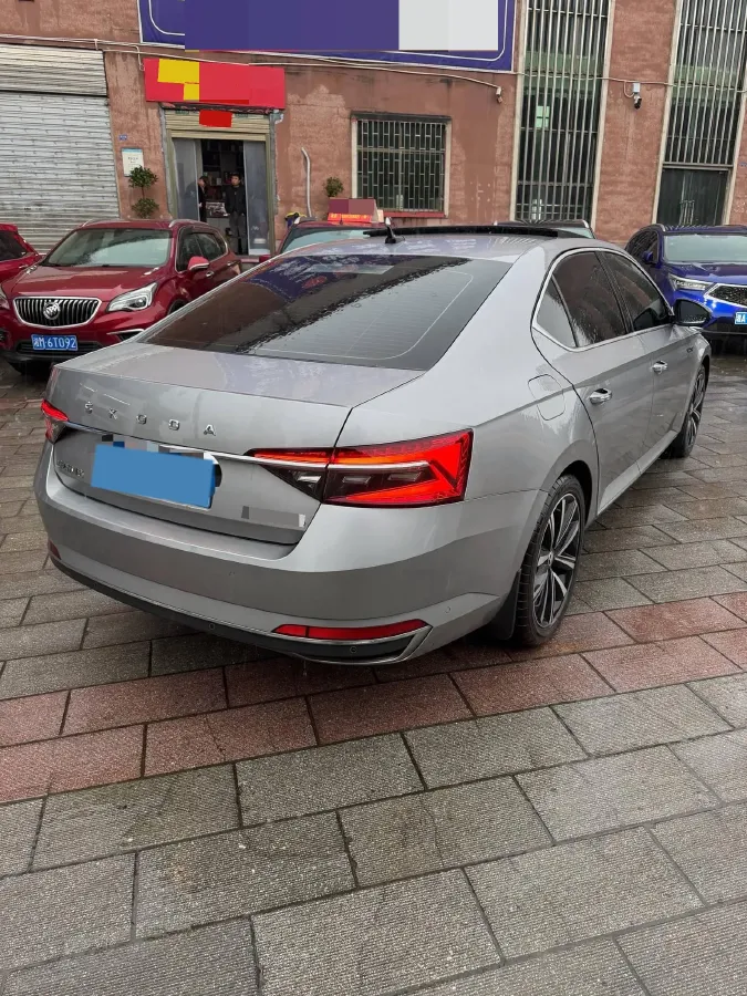 2022 Skoda Superb 1.4T 150HP L4 7DCT,autocango,china used car exporter,china ev exporter,chinese used car exporter,chinese used ev exporter