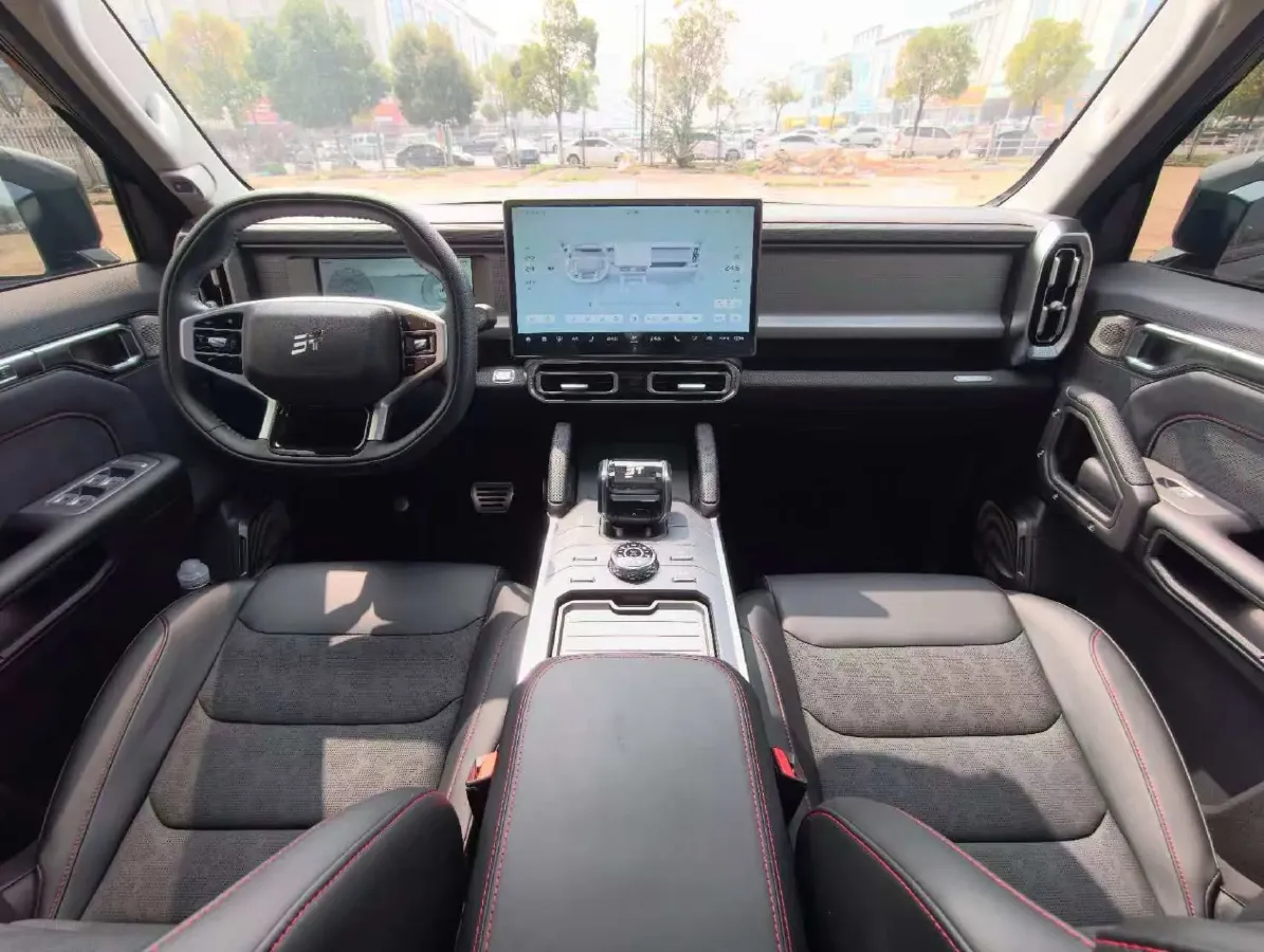 2025 Jetour Traveller 2.0T 254HP L4 7DCT,autocango,china used car exporter,china ev exporter,chinese used car exporter,chinese used ev exporter