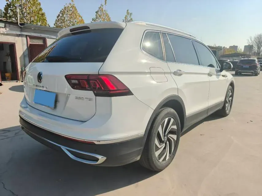 2023 Volkswagen Tiguan L 1.5T 160HP L4 7DCT,autocango,china used car exporter,china ev exporter,chinese used car exporter,chinese used ev exporter