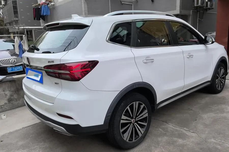 2019 Roewe i6 1.5T 169HP L4 7DCT,autocango,china used car exporter,china ev exporter,chinese used car exporter,chinese used ev exporter