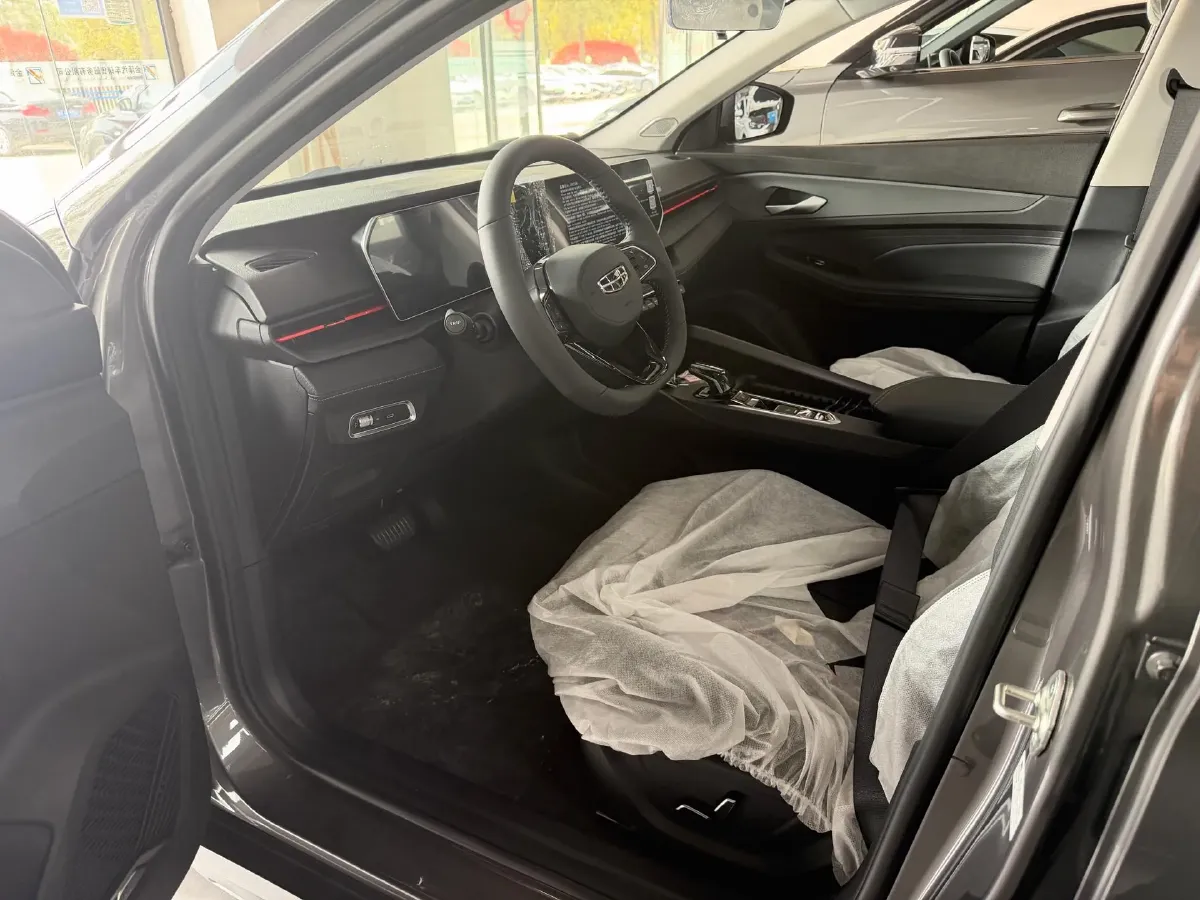 2024 Geely Binray 1.5T 181HP L4 7DCT,autocango,china used car exporter,china ev exporter,chinese used car exporter,chinese used ev exporter