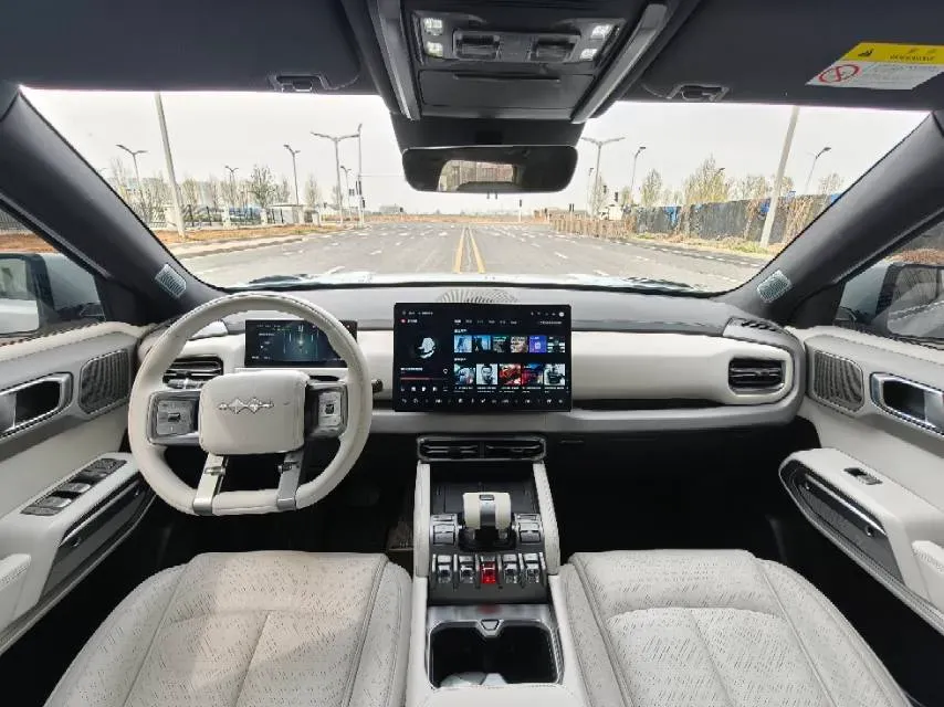 2025 FangChengBao Tai 3 BEV,autocango,china used car exporter,china ev exporter,chinese used car exporter,chinese used ev exporter