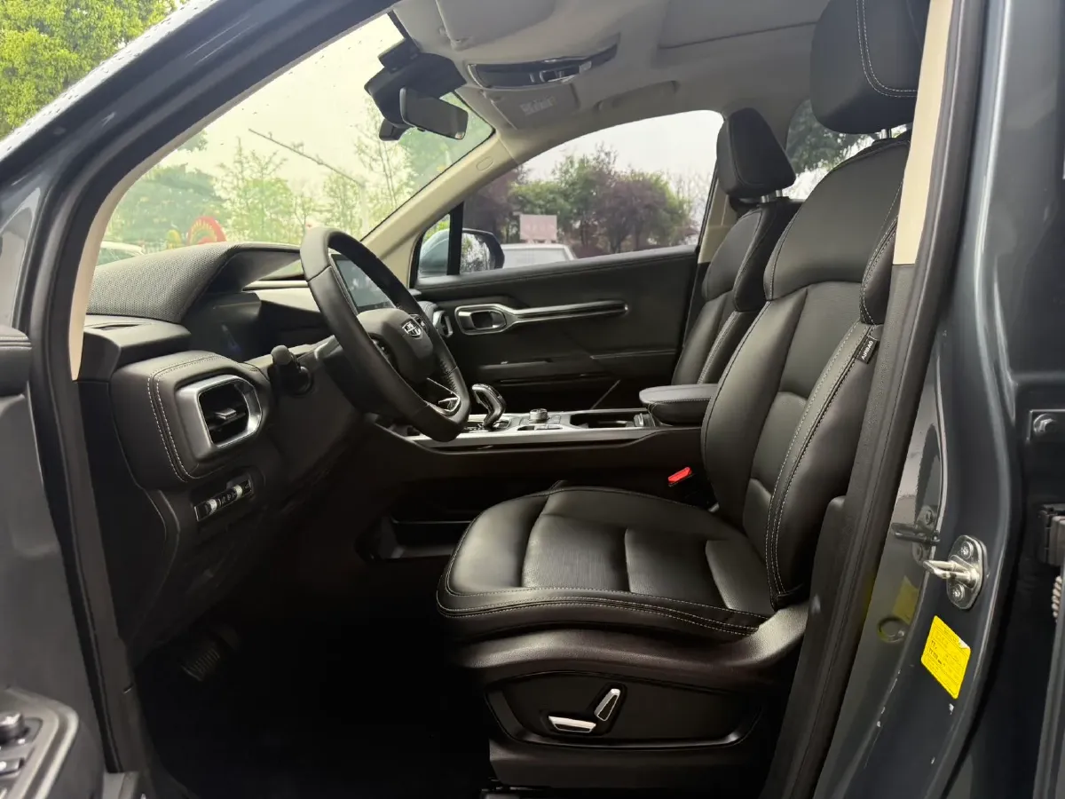 2020 Geely Okavango 1.8T 184HP L4 7DCT,autocango,china used car exporter,china ev exporter,chinese used car exporter,chinese used ev exporter