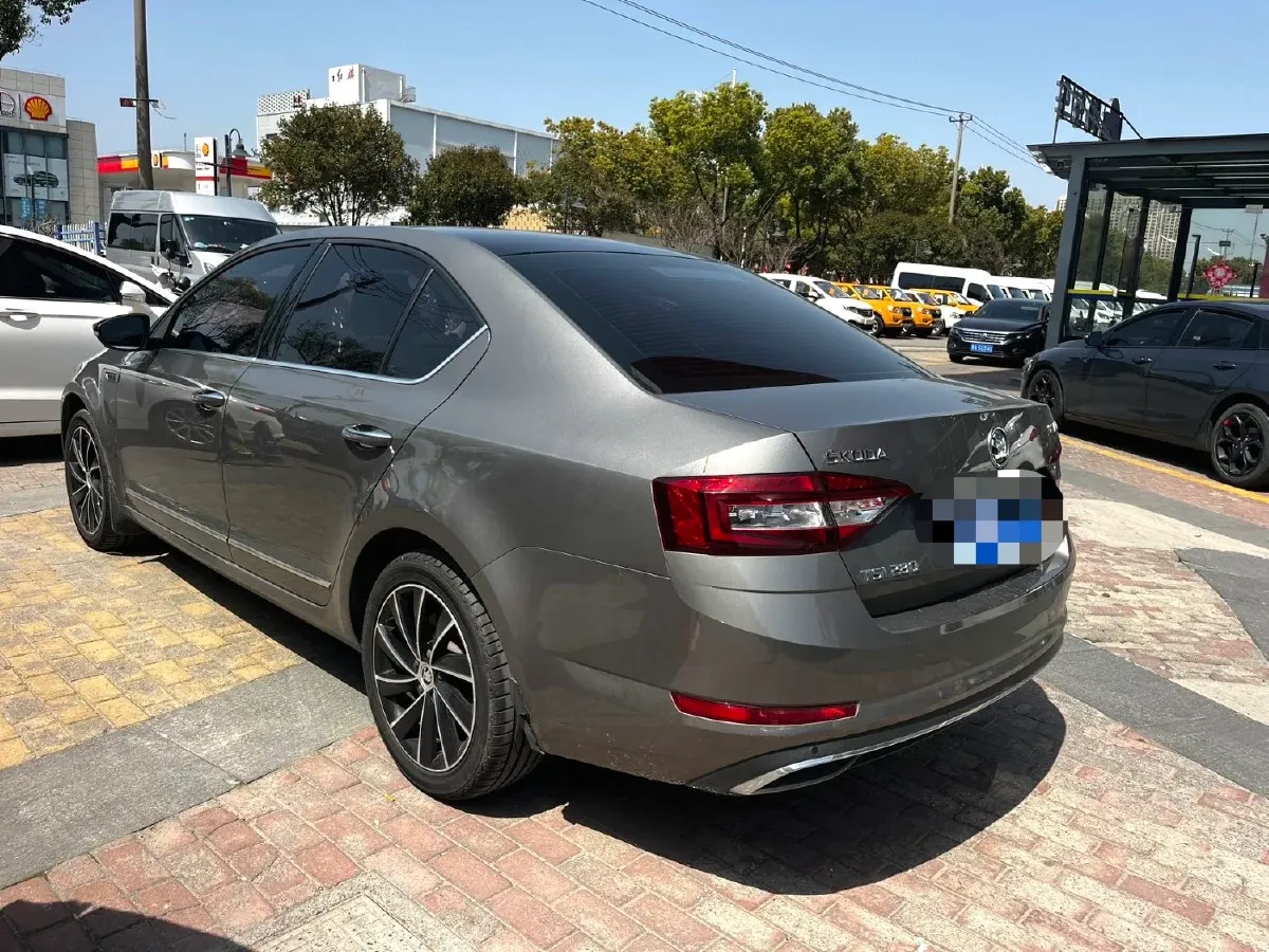 2018 Skoda Octavia 1.4T 150HP L4 7DCT,autocango,china used car exporter,china ev exporter,chinese used car exporter,chinese used ev exporter