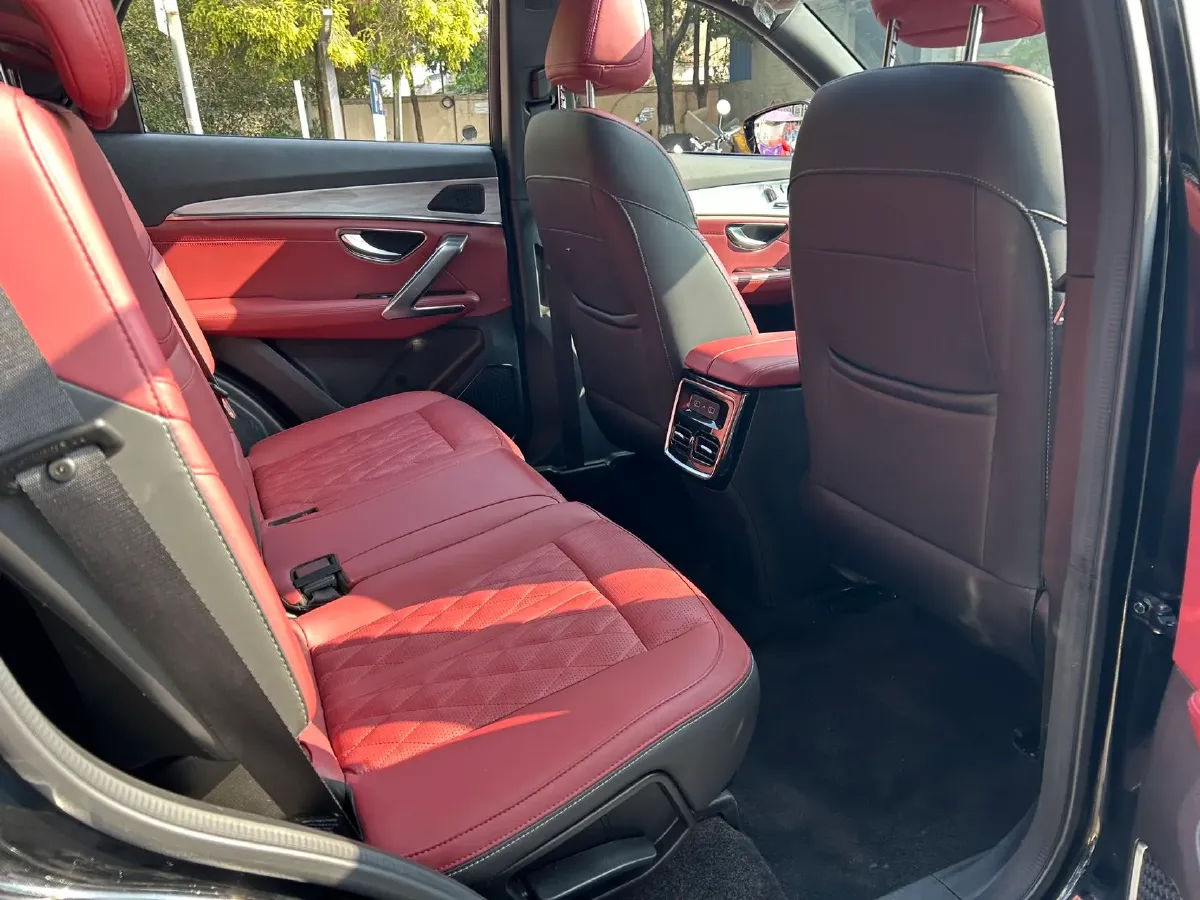 2023 Jetour X70 Plus 1.6T 197HP L4 7DCT,autocango,china used car exporter,china ev exporter,chinese used car exporter,chinese used ev exporter