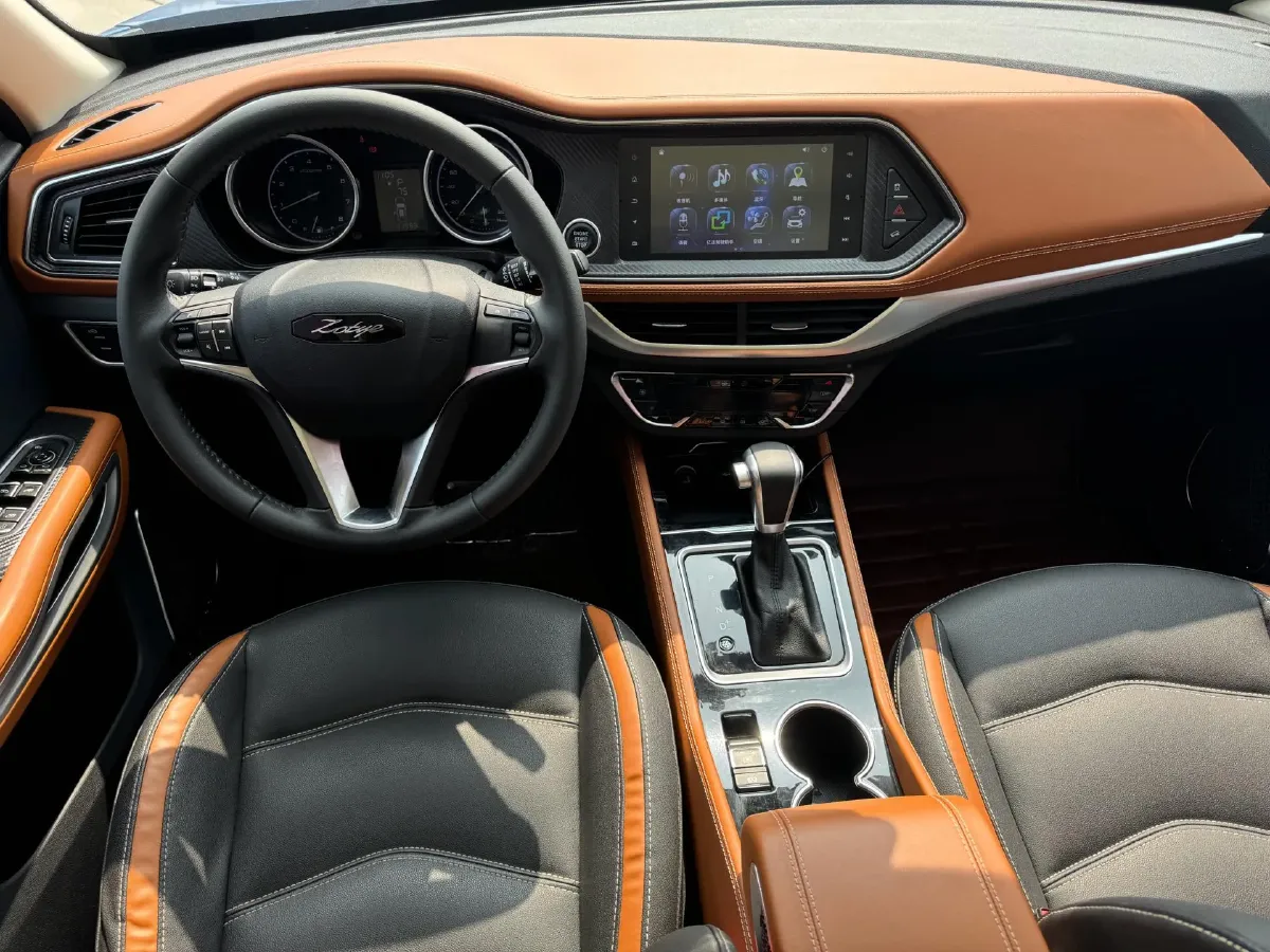 2018 Zotye T300 1.5L 112HP L4 CVT,autocango,china used car exporter,china ev exporter,chinese used car exporter,chinese used ev exporter