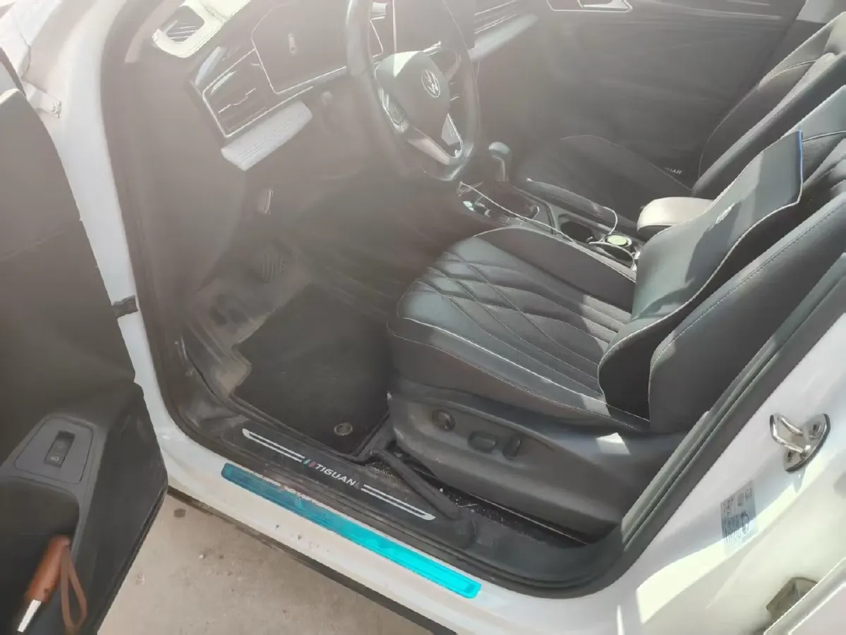2023 Volkswagen Tiguan L 1.5T 160HP L4 7DCT,autocango,china used car exporter,china ev exporter,chinese used car exporter,chinese used ev exporter