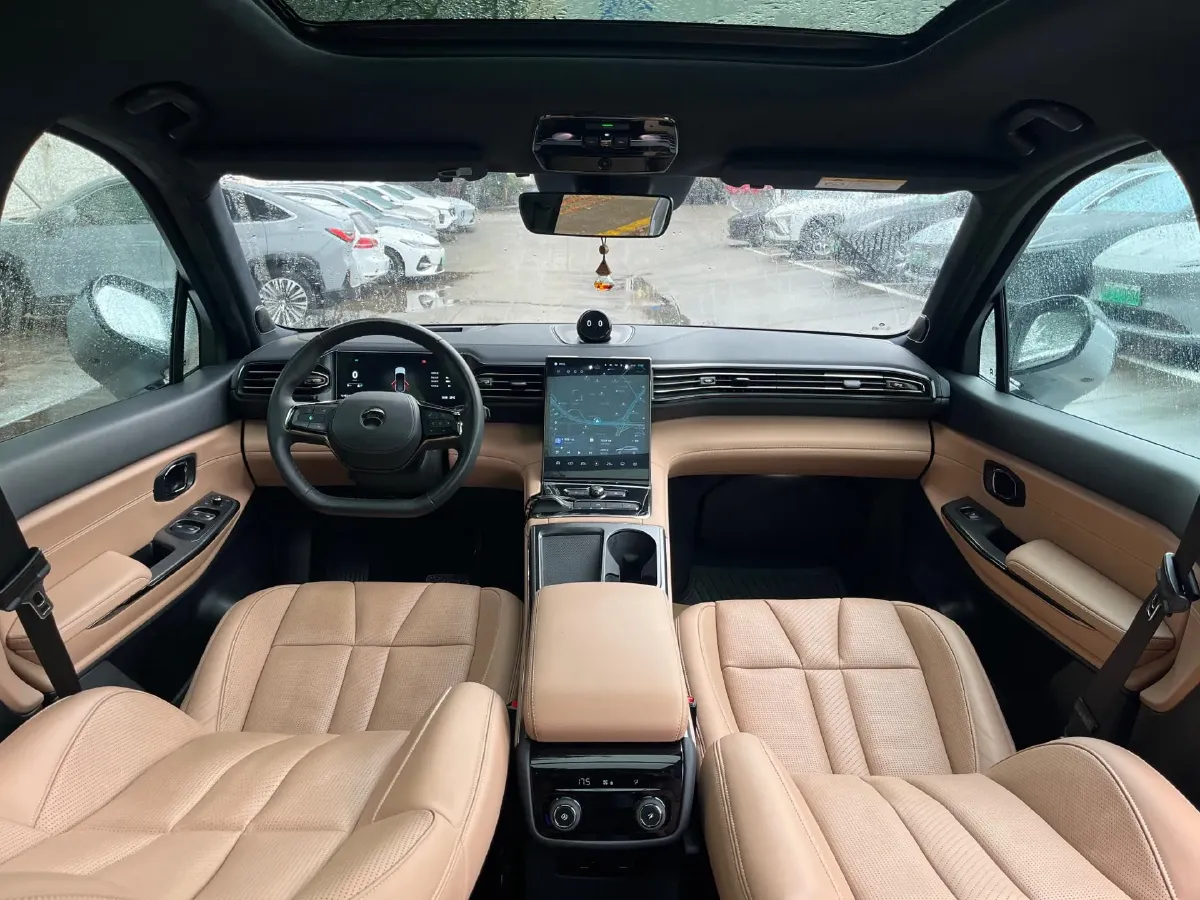 2020 NIO ES8 BEV 100KWH,autocango,china used car exporter,china ev exporter,chinese used car exporter,chinese used ev exporter