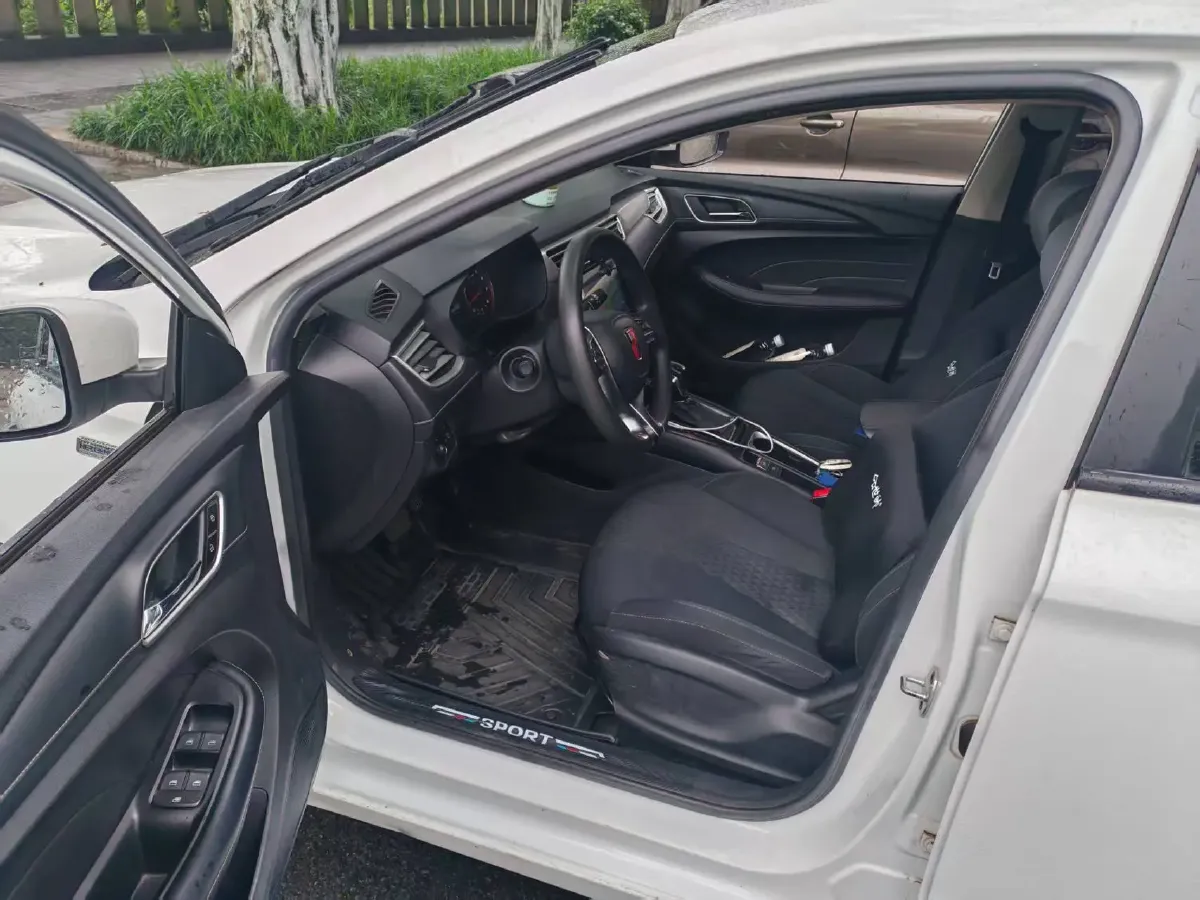 2019 Roewe i5 1.5L 120HP L4 CVT,autocango,china used car exporter,china ev exporter,chinese used car exporter,chinese used ev exporter