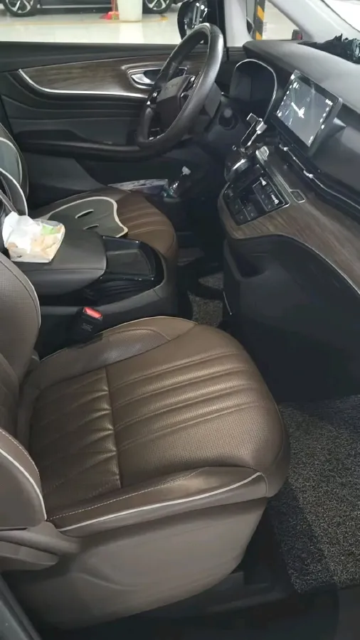 2022 Roewe iMAX8 BEV 90KWH,autocango,china used car exporter,china ev exporter,chinese used car exporter,chinese used ev exporter