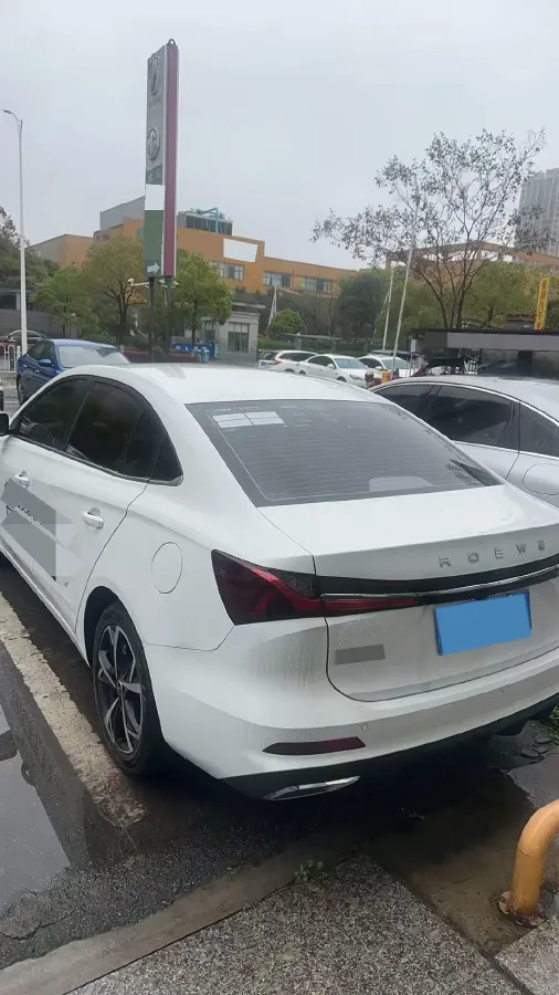 2023 Roewe i5 1.5L 129HP L4 CVT,autocango,china used car exporter,china ev exporter,chinese used car exporter,chinese used ev exporter